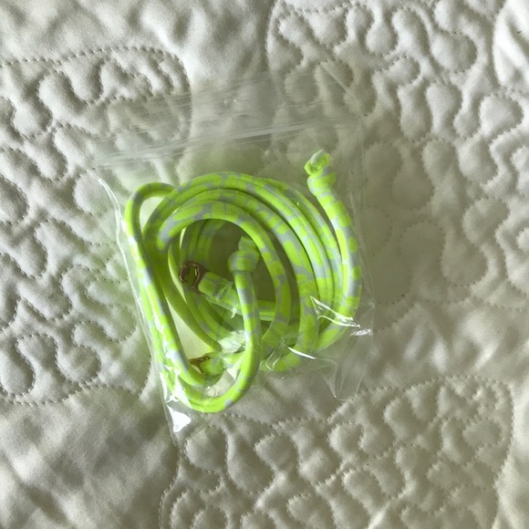 yellow ruffle bikini top - Picture 2 of 4